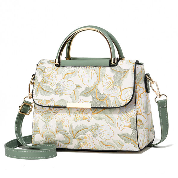 Trendy Chinese-Style Printed Women’s Shoulder Bag. - Image 2