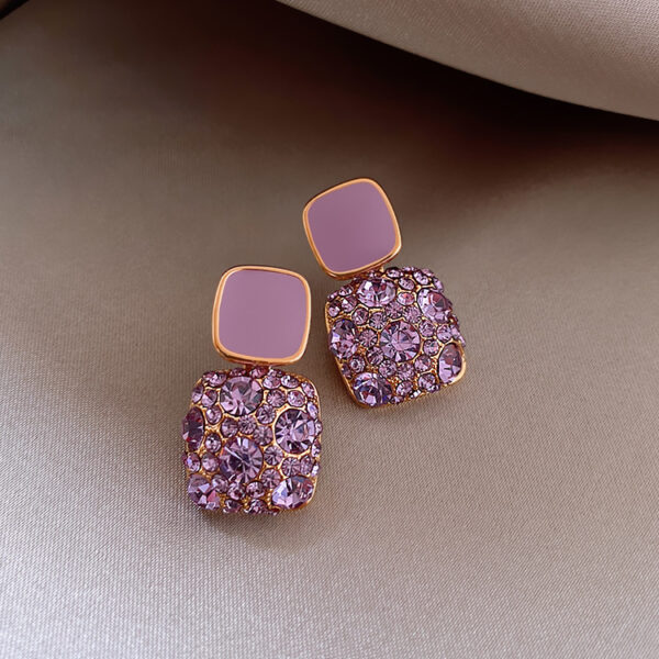 Rhinestone cube geometric earrings, reflecting elegance and refined taste. - Image 2