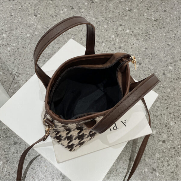 Houndstooth Shoulder Bag – Stylish, versatile checkerboard design, perfect as a messenger or tote for women. - Image 2