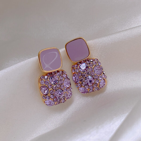 Rhinestone cube geometric earrings, reflecting elegance and refined taste. - Image 8